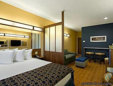 Quality Inn & Suites Washington Exteriér fotografie